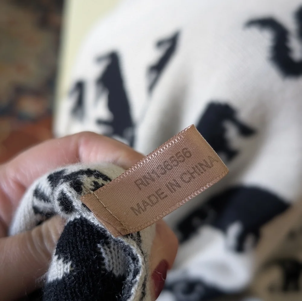 Black & Cream Elephant Pattern Boho Aztec Reversible Knit Sweater Wrap - Picture 12 of 16